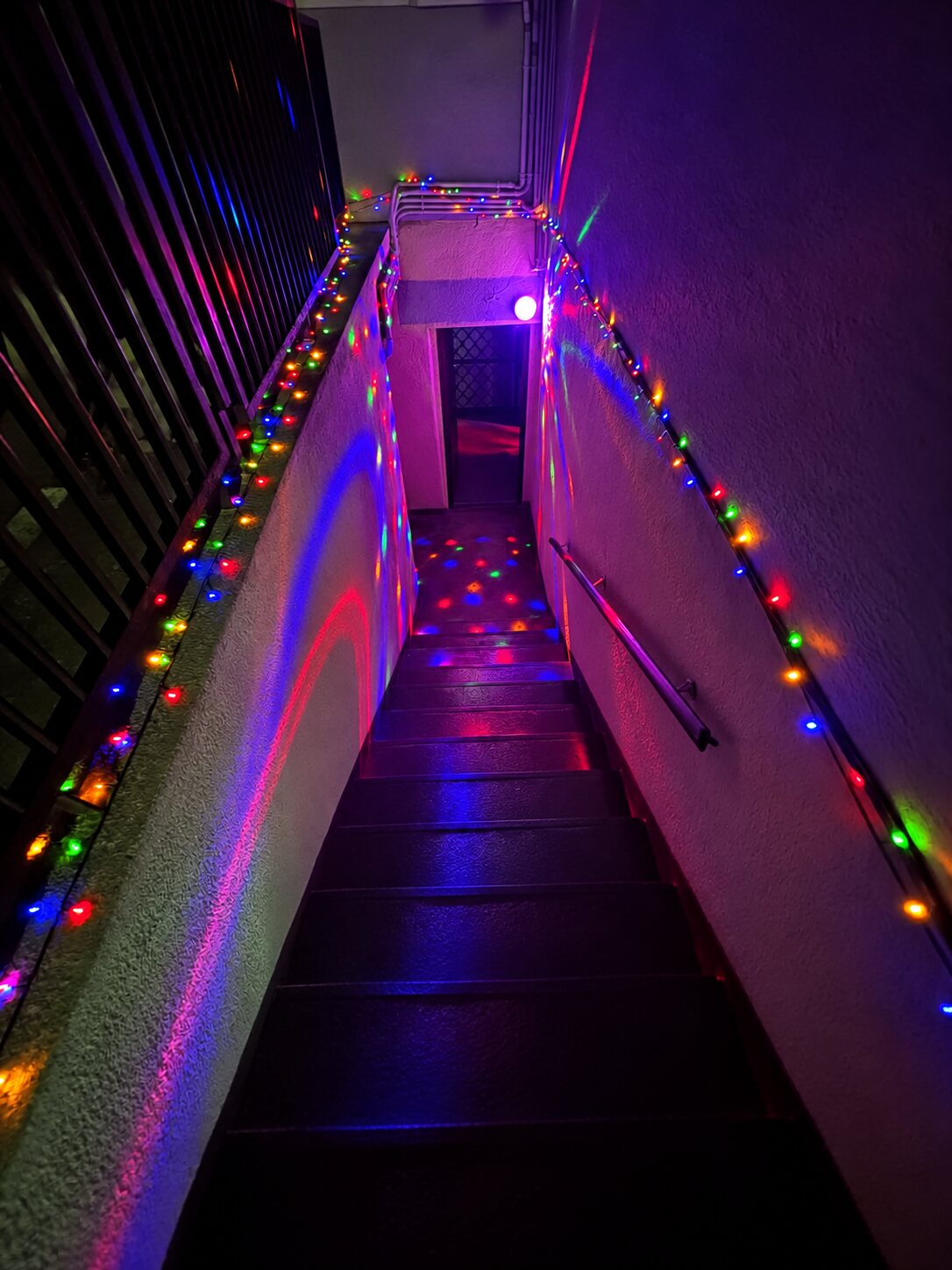 Wejście na poziom lokali — PartyLoft
